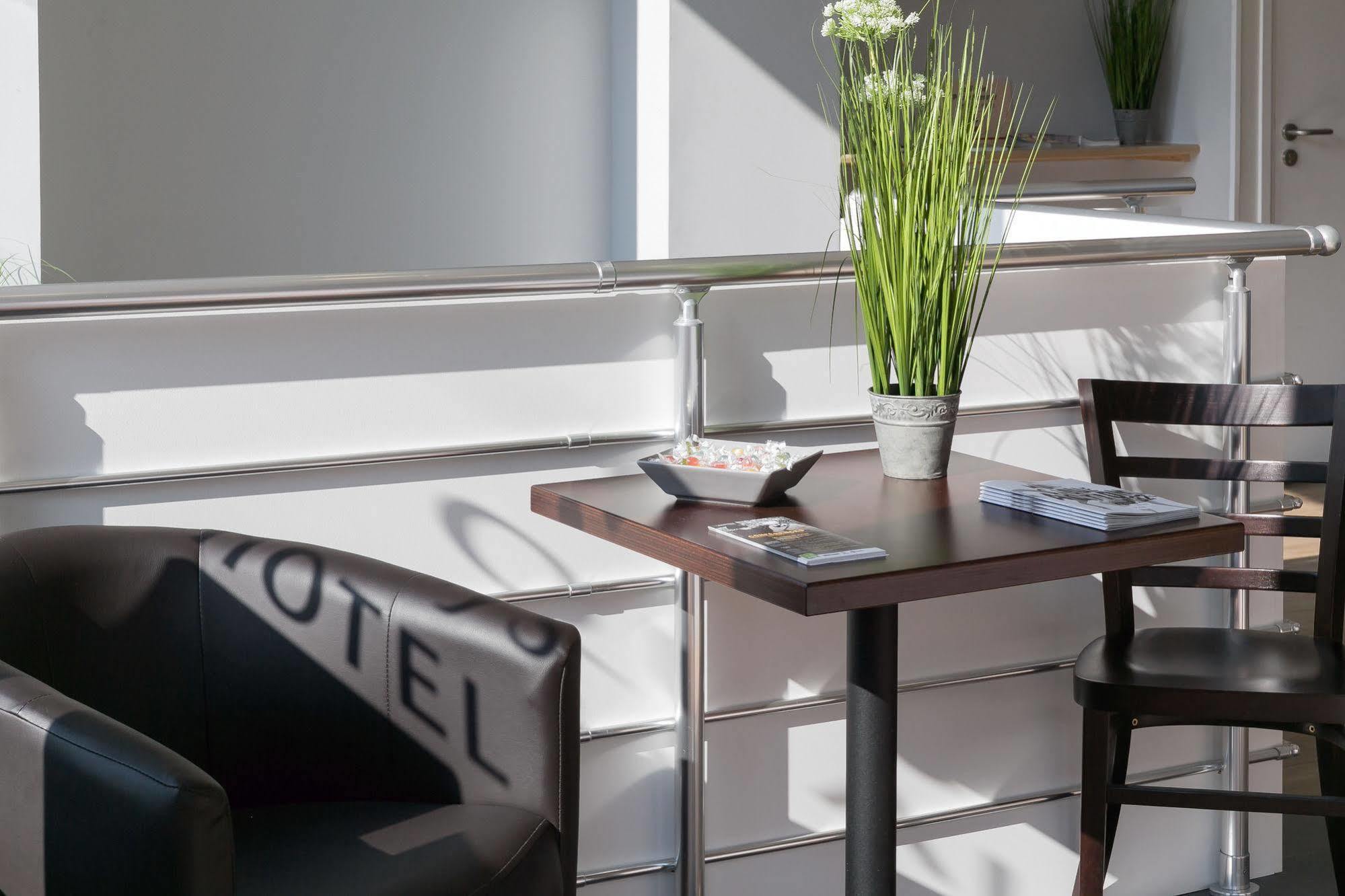 Hotel Foch Nancy Gare Luaran gambar